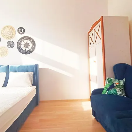 Wieliczka City Apartments شقة *